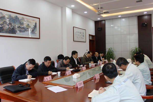 集團公司黨委書記、董事長楊百鎖到華浩軒公司調(diào)研指導工作