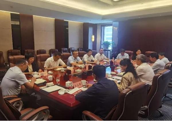 中陜核集團(tuán)黨委副書記、總經(jīng)理范明一行到榆林市榆陽區(qū)對(duì)接新...