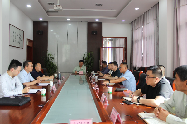 中陜核集團黨委副書記馮凱一行到華浩軒調(diào)研指導工作 